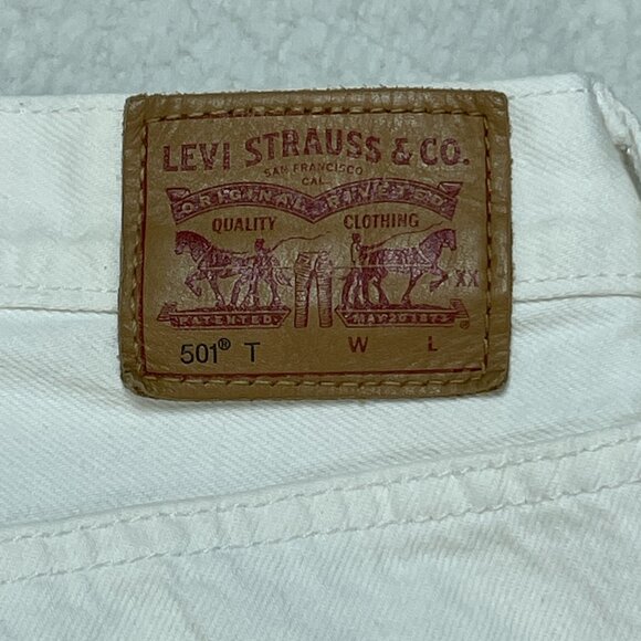 Levis 501 Jeans Womens 30x28 White Button Fly Straight Leg Distressed High Rise - Picture 4 of 12